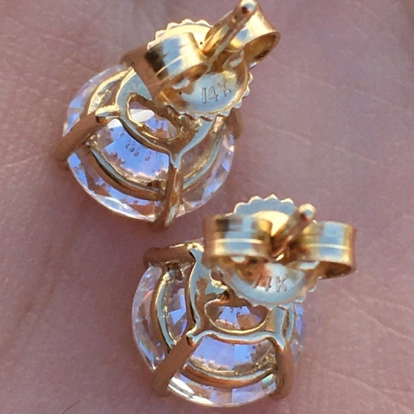 14k Solid Yellow Gold Round Solitaire Diamond Earrings - Picture 3 of 4